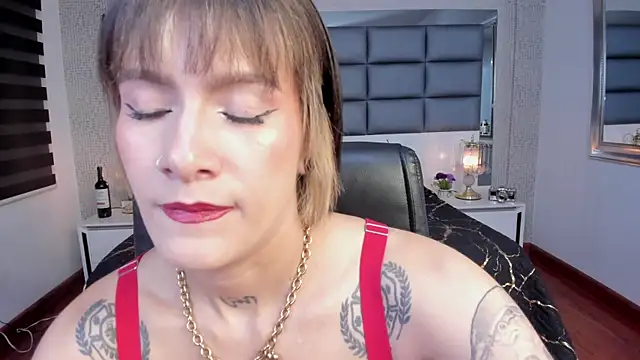 Mrs Regina clk online show from June 17, 4:03 am