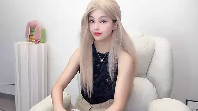 jiangjiang2005 online show from June 6, 4:57 pm