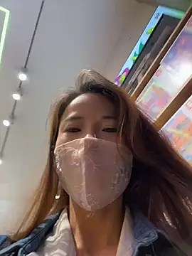 kiss loo online show from June 25, 3:28 am