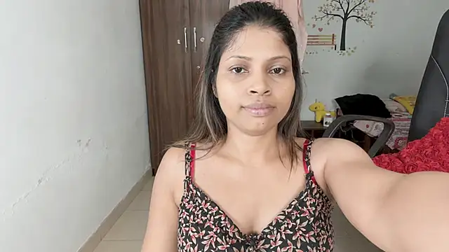hawaisundari72 online show from May 22, 5:55 pm