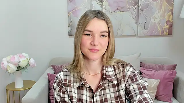 RoxyReignn online show from June 20, 10:24 pm