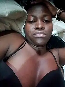 prettyqueenvee online show from May 24, 5:50 am