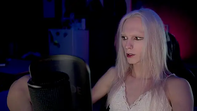 sindLy online show from August 2, 8:56 pm