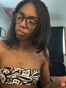 LolaLooney online show from June 5, 3:51 pm