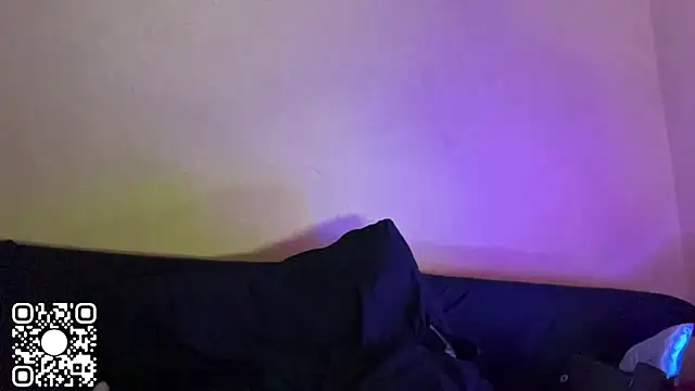 xXMelanieseXx online show from July 11, 6:52 pm