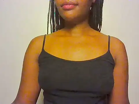 DivineDollx online show from July 6, 9:50 pm
