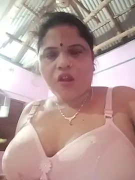 Maya Vabi online show from June 29, 2:28 pm