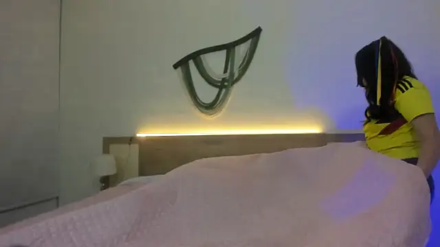 Miiarouse   online show from June 13, 4:32 am
