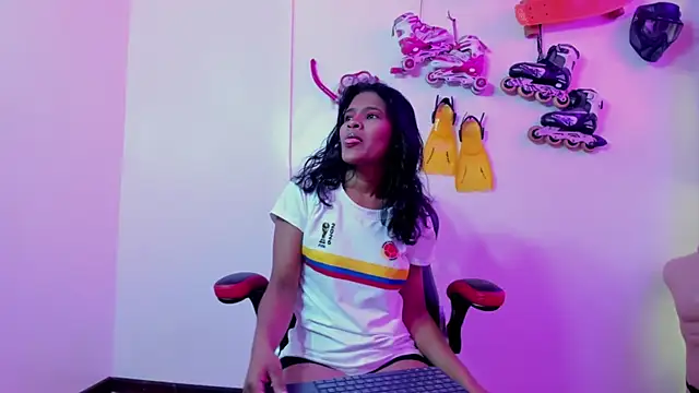 QueenMarilyn online show from June 21, 8:02 pm