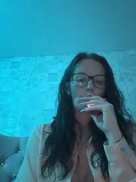 Luna-Vale online show from May 27, 10:29 pm