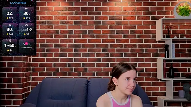 MyrtaMcclaney online show from June 6, 7:31 pm