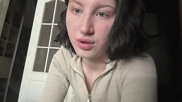 MckenzieOliver online show from May 31, 8:09 am