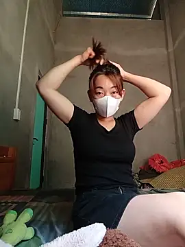 -Trinina- online show from June 14, 5:19 am