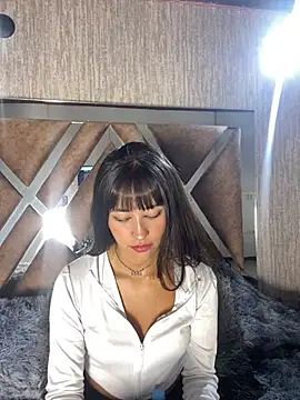Ailani Pink online show from June 2, 5:36 pm