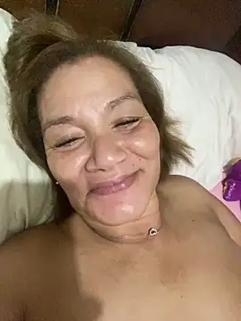 rosanna78322 online show from June 5, 2:15 am