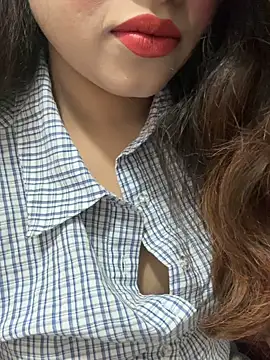 Yours riya11 online show from June 25, 11:39 pm