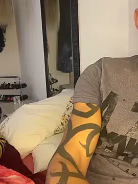 Tatuadomoreno23cm online show from June 21, 12:09 pm