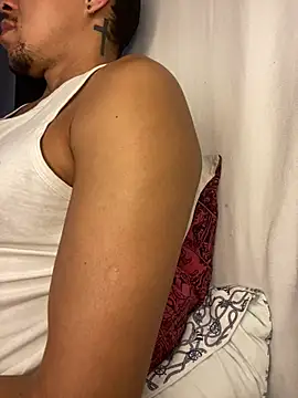 Tatuadomoreno23cm online show from August 7, 11:06 am