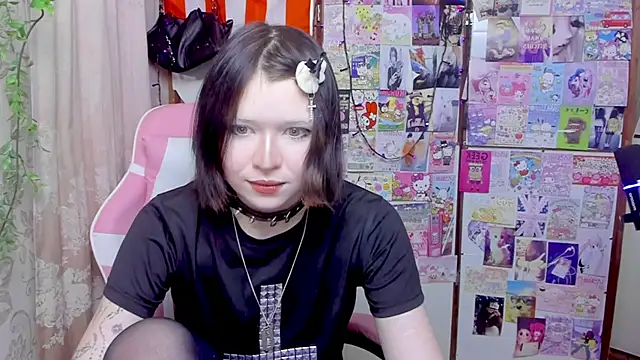 honeycelestia online show from June 6, 5:30 pm