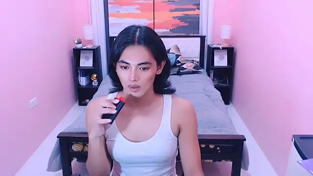 MiamoreAmara69 online show from July 16, 6:23 pm