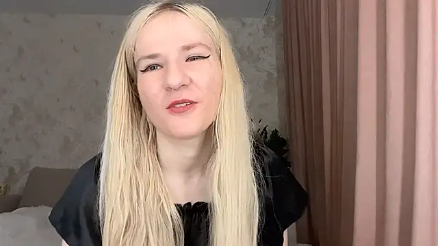 KeraZwart online show from July 19, 6:21 pm