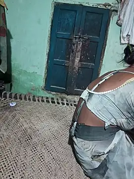 desiwife123coupl online show from July 31, 2:12 am