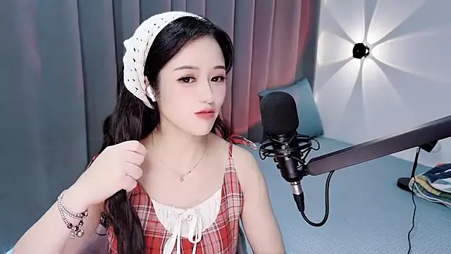 Momo-Wow online show from July 12, 7:53 am