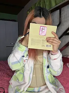 Nana-Komatsu online show from June 24, 5:39 am