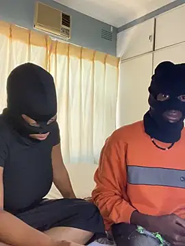 sneakylinky014 online show from July 15, 1:05 pm