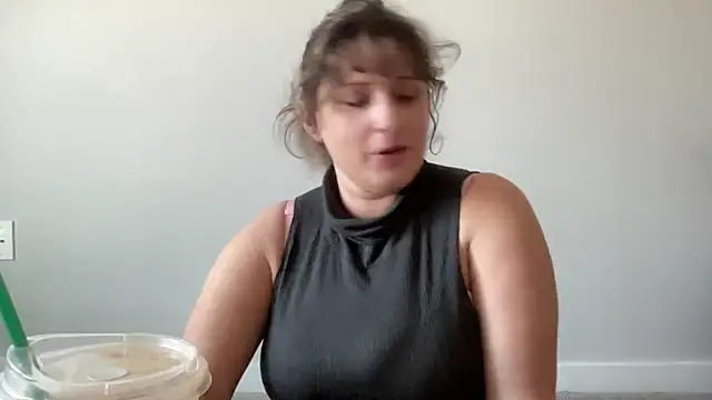 maddiliz online show from November 6, 5:52 pm