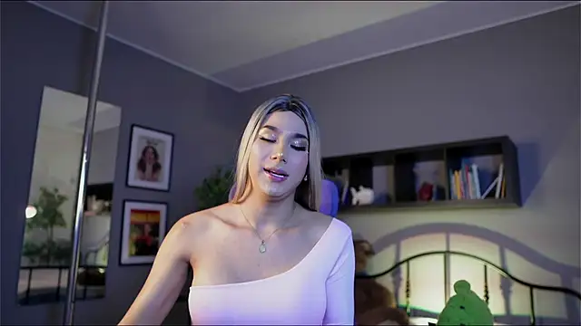 Martinaa Rose online show from June 6, 12:11 pm