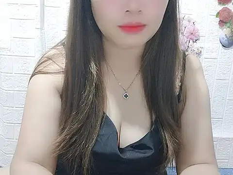 -Site-lee online show from June 10, 2:05 pm