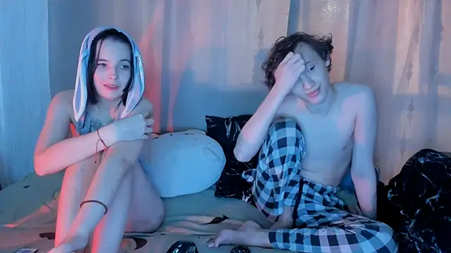Perfect CoupleXX online show from July 23, 11:57 pm