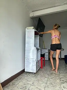NatalieSterling online show from June 26, 5:03 pm