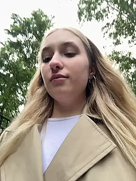 Polly Pop online show from June 24, 4:17 pm