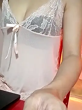 -Lylyn- online show from July 23, 8:06 pm