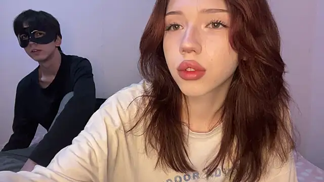 moonlure online show from July 27, 9:45 pm