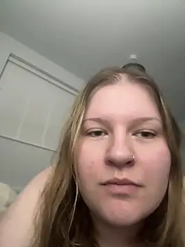 Curvy Vanilla online show from June 7, 9:32 pm