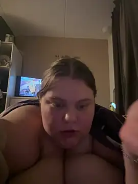chubbyqueenbb online show from June 6, 11:33 pm