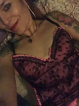 fresasabrosa69 online show from June 19, 5:44 am