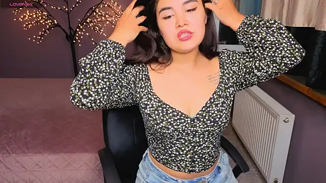 AlicaMayers online show from June 6, 5:41 pm