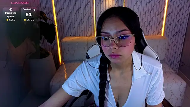 samantha tx  online show from July 30, 3:29 am
