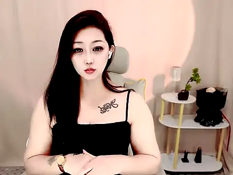 Mimi131499 online show from July 28, 2:13 pm