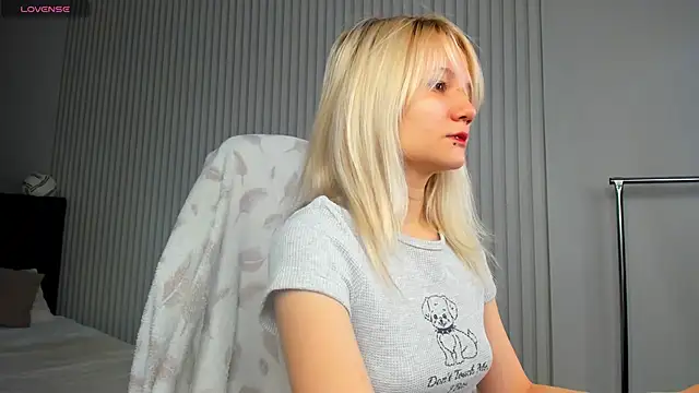 Bunny Elsy online show from June 28, 11:06 am