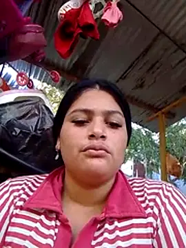jhoaniita online show from July 7, 12:52 pm