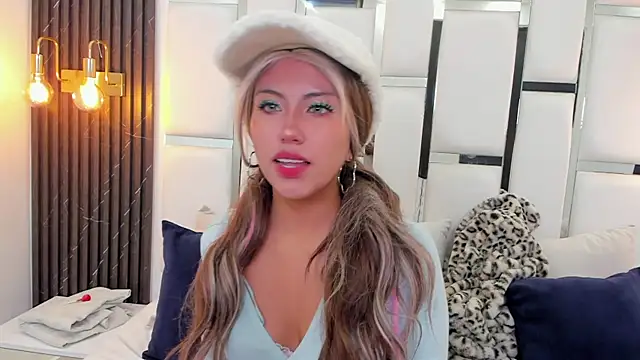  lily star3 online show from June 9, 9:58 pm