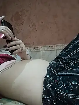 Miss-cutee online show from August 3, 9:26 am
