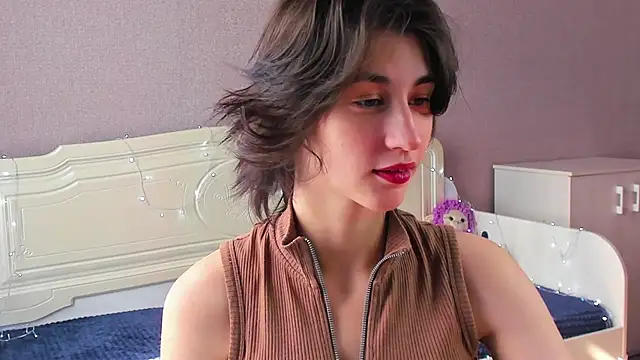 Carolina Lu online show from July 13, 2:01 am