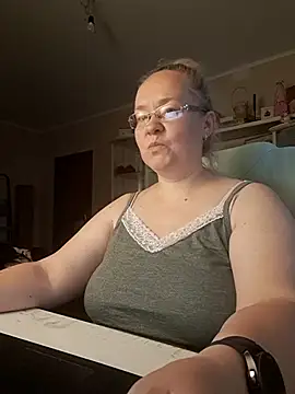 Viola27 online show from July 15, 3:06 pm