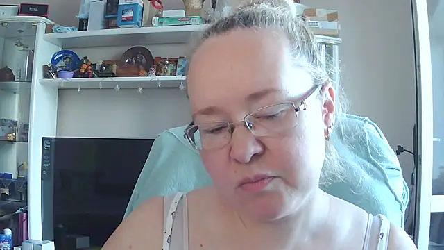 Viola27 online show from July 4, 9:16 am